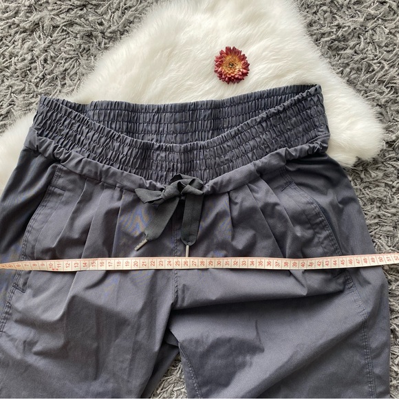 Lululemon Drawstring Jogger Pants - Picture 7 of 9